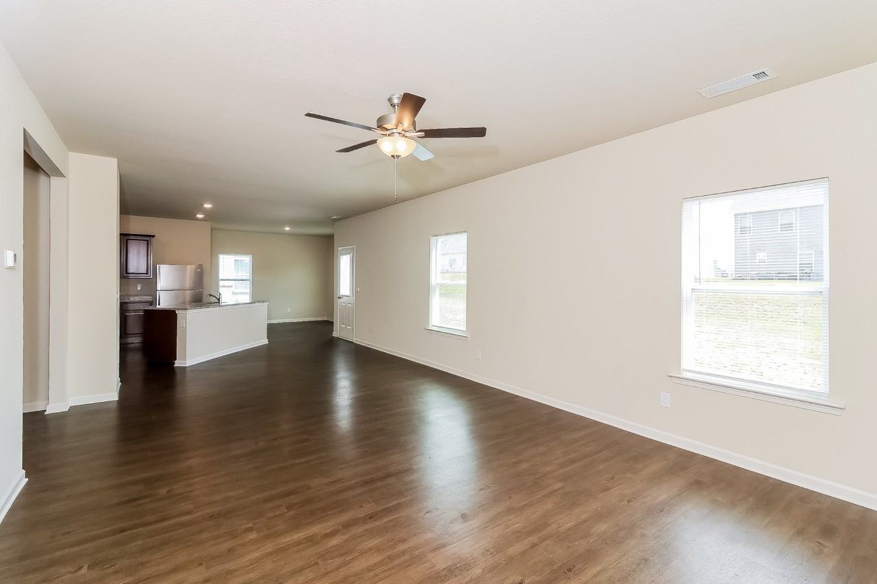 149 Innis Brook Cir - Photo 3 of 28