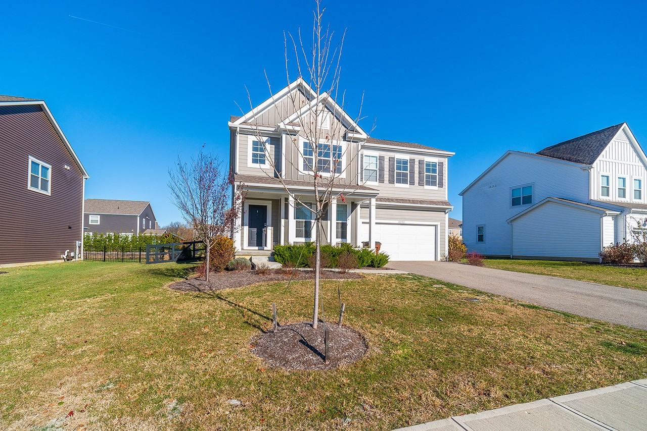 4032 Stonehill Way #NA - Photo 2 of 47