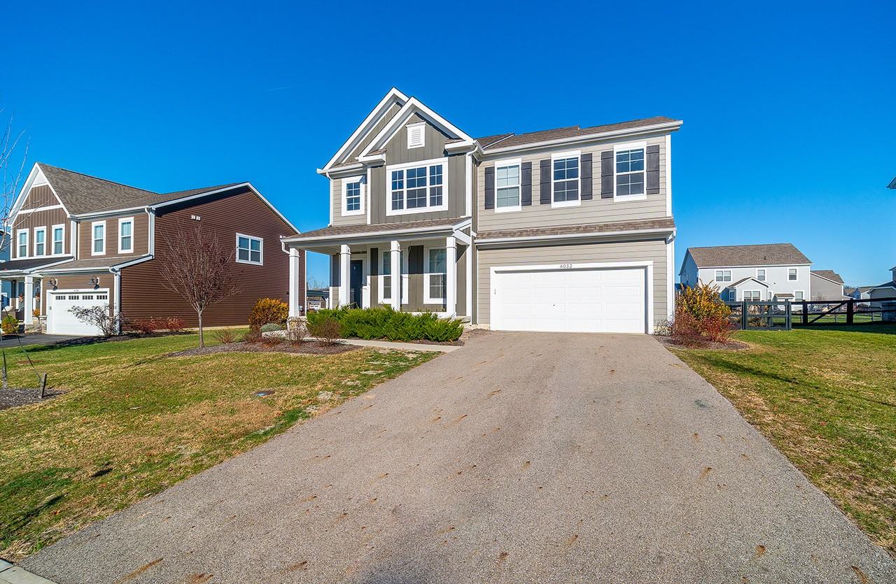 4032 Stonehill Way #NA - Photo 3 of 47