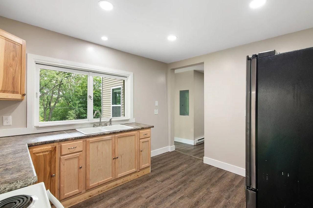 113 Highland Ave #A - Photo 2 of 8