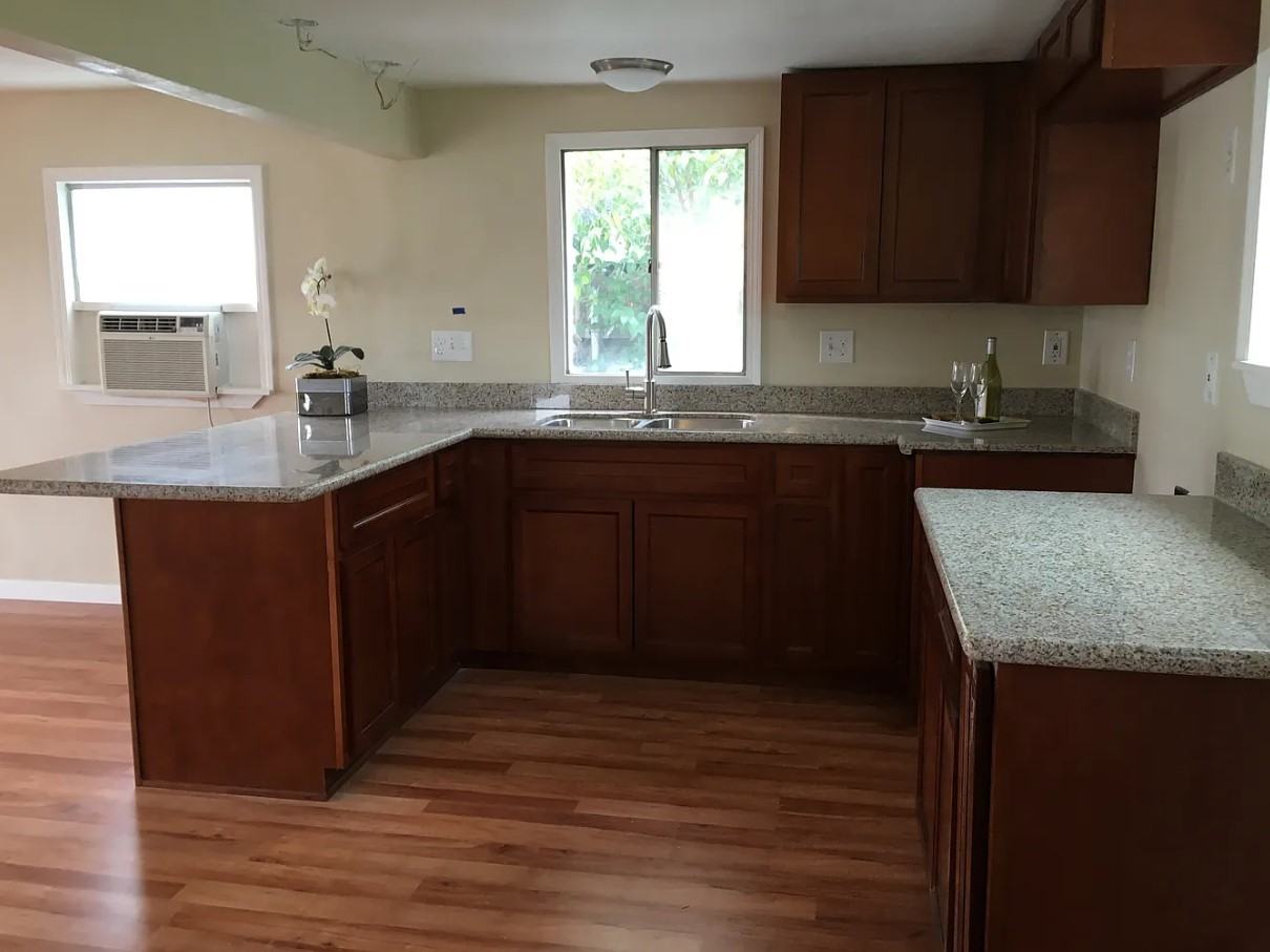 337 Potomac Ave #1 - Photo 6 of 11