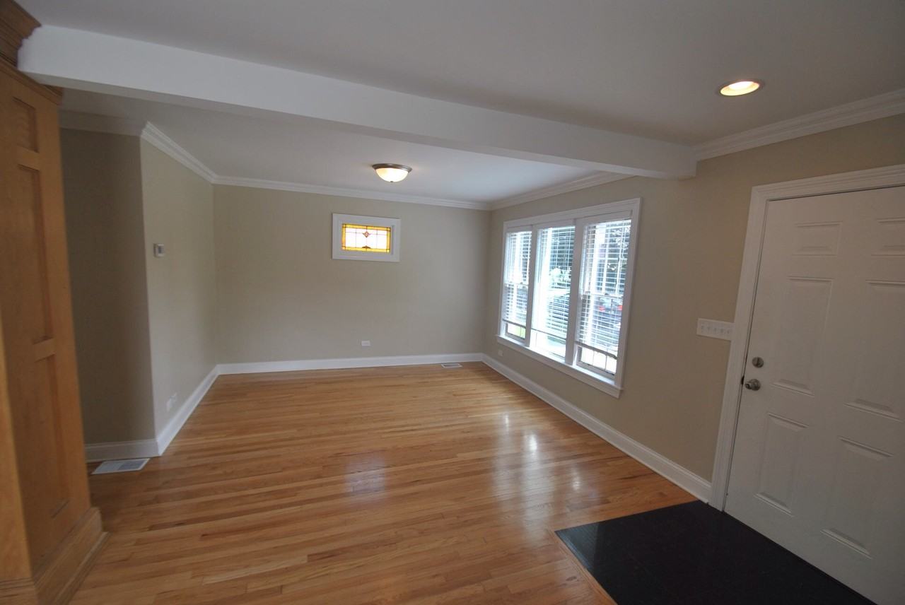 2900 N 72nd Ct - Photo 2 of 10