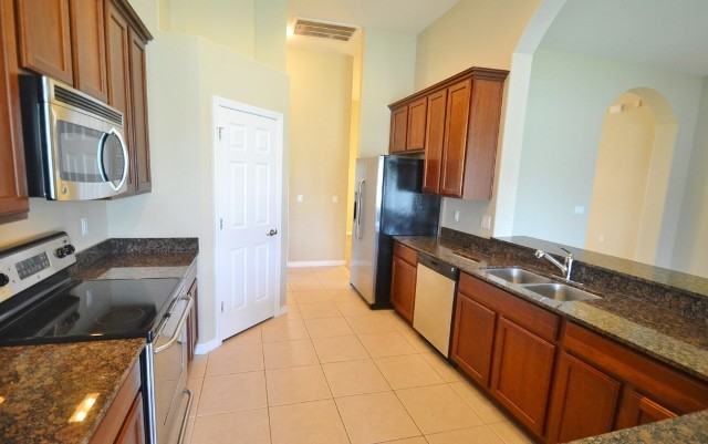 4429 Creekside Dr - Photo 2 of 11