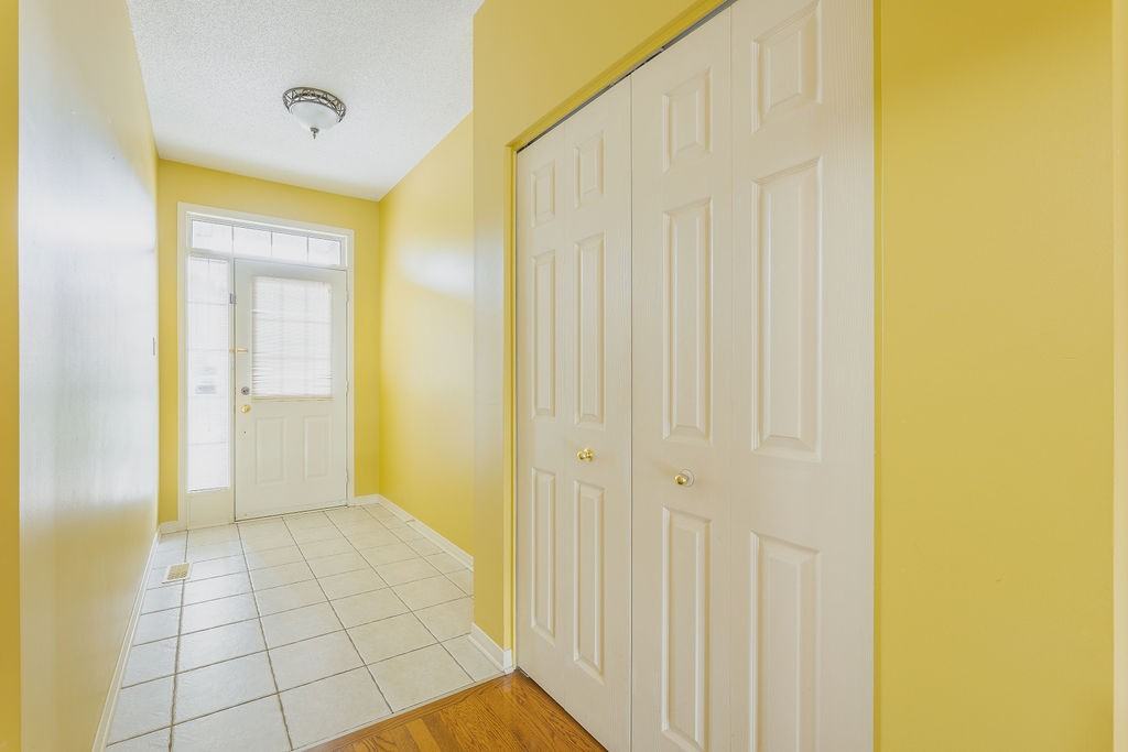 104 Bartlett Private - Photo 4 of 30