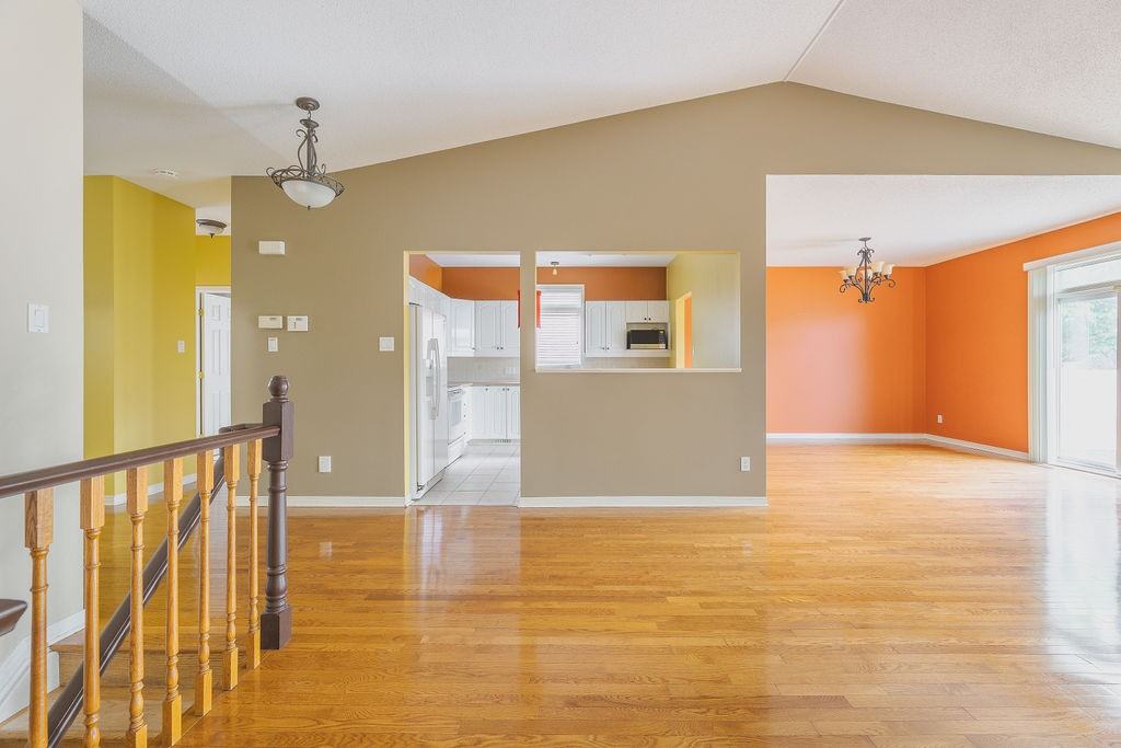 104 Bartlett Private - Photo 7 of 30