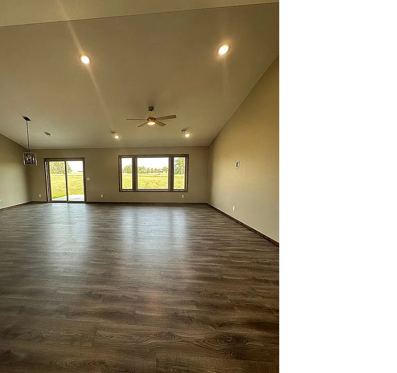 14997 Weston Cir - Photo 3 of 10