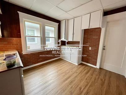 180 Brunswick Blvd - Photo 3 of 31