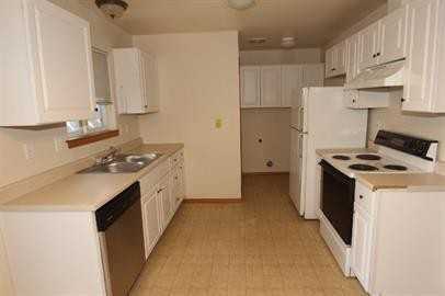 1100 5th St - Photo 3 of 13