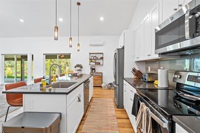 3858 W Grandview Ave - Photo 2 of 29