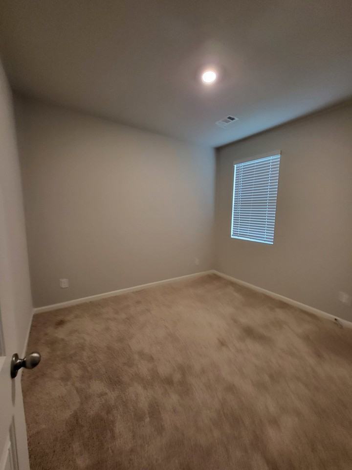 5707 Screech Owl Dr - Photo 5 of 30