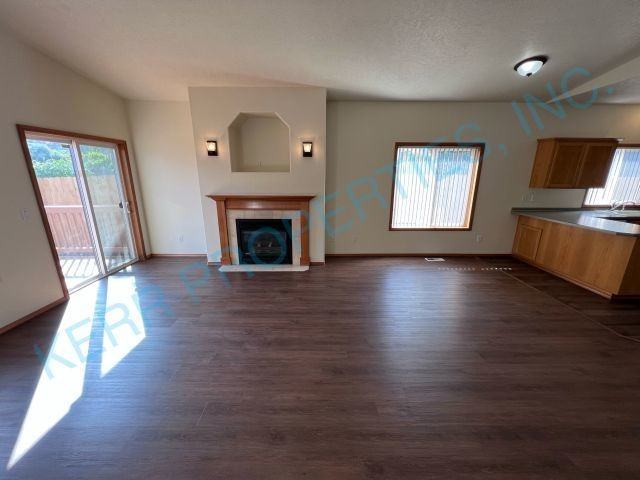 3794 Ne Fairview Lake Way - Photo 7 of 26