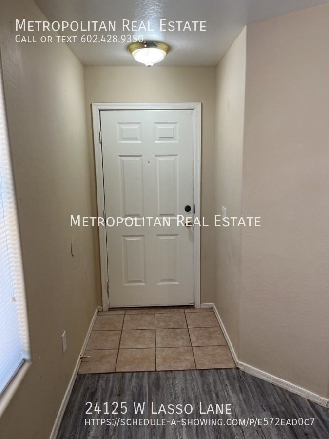 24125 W Lasso Ln - Photo 3 of 27