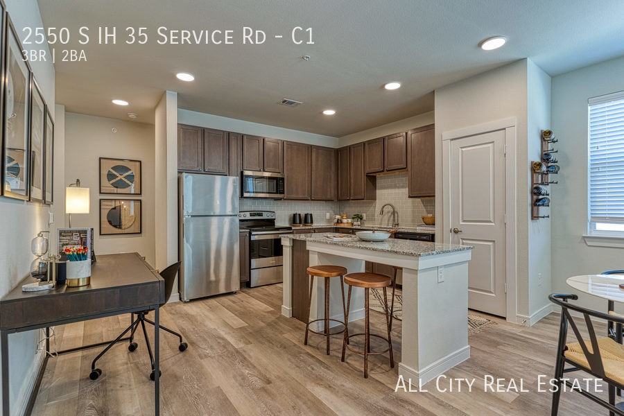 2550 S IH 35 Service Rd #C1 - Photo 2 of 9