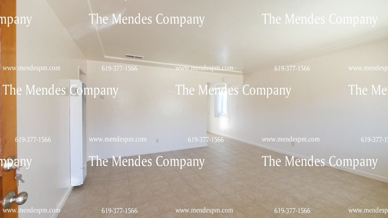 2735 Cadiz St - Photo 2 of 11