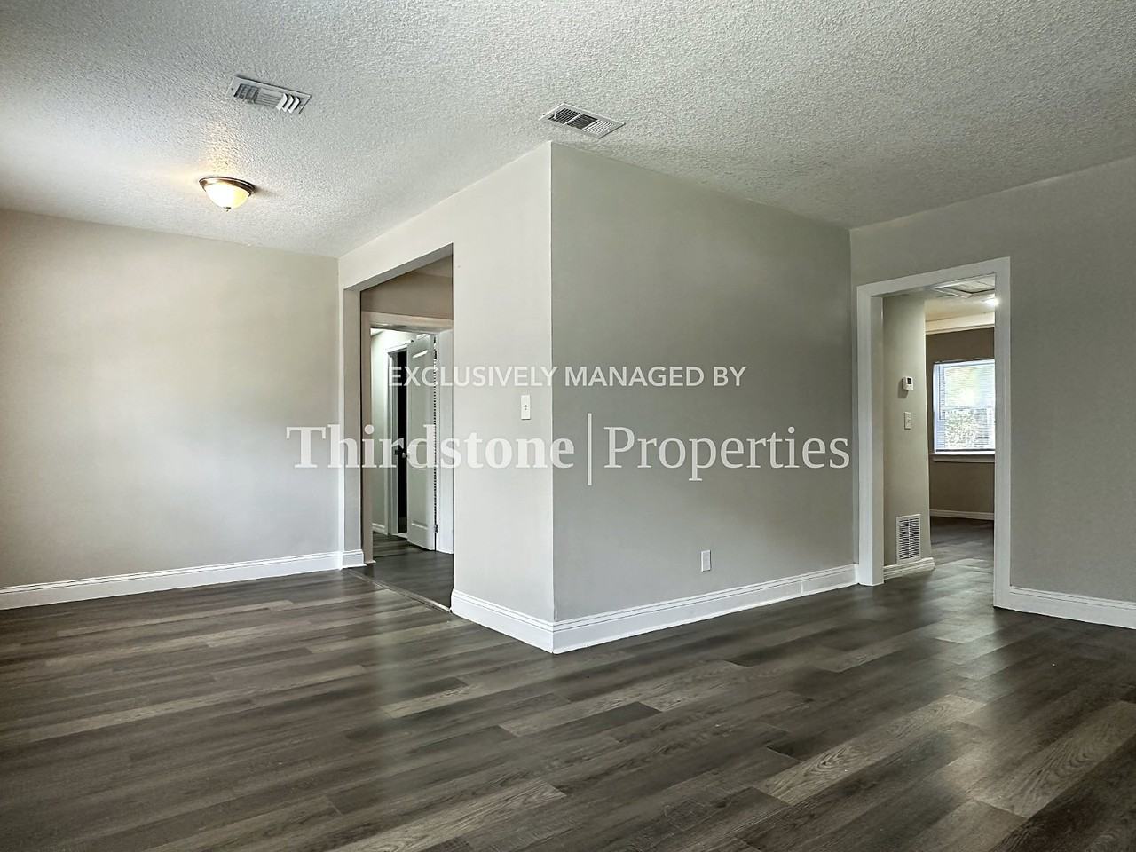 3347 Phyllis St - Photo 7 of 21