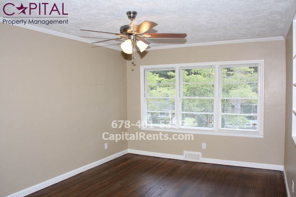 2907 Cloverhurst Dr - Photo 3 of 5