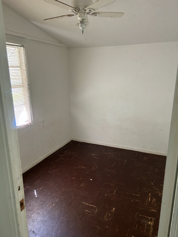 118 Kelly St - Photo 3 of 27