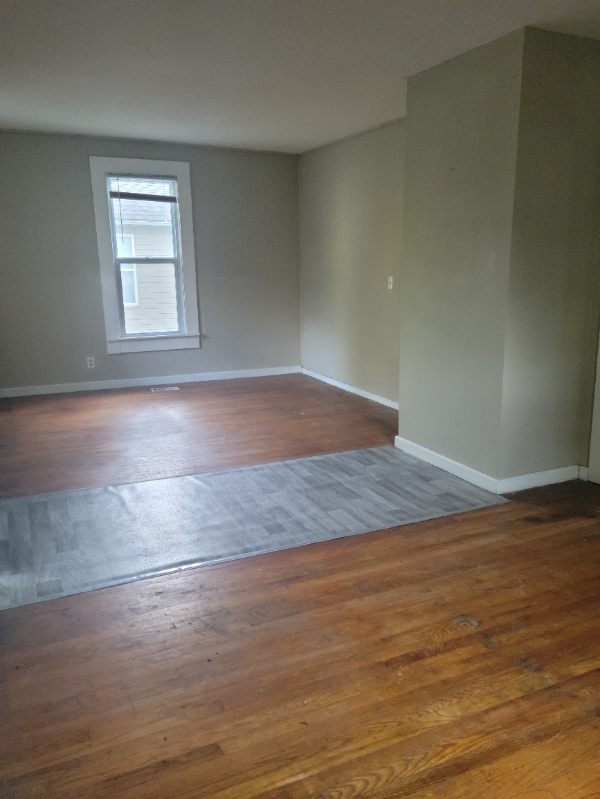 212 S 4th St - Photo 2 of 9