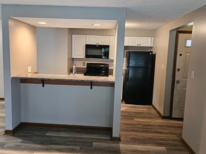 978 Burdeck Street - Photo 2 of 9