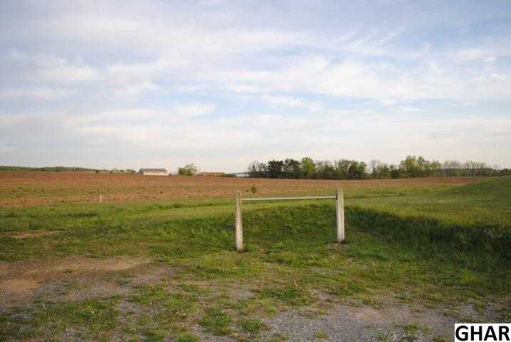 647 Reisinger Rd - Photo 2 of 11