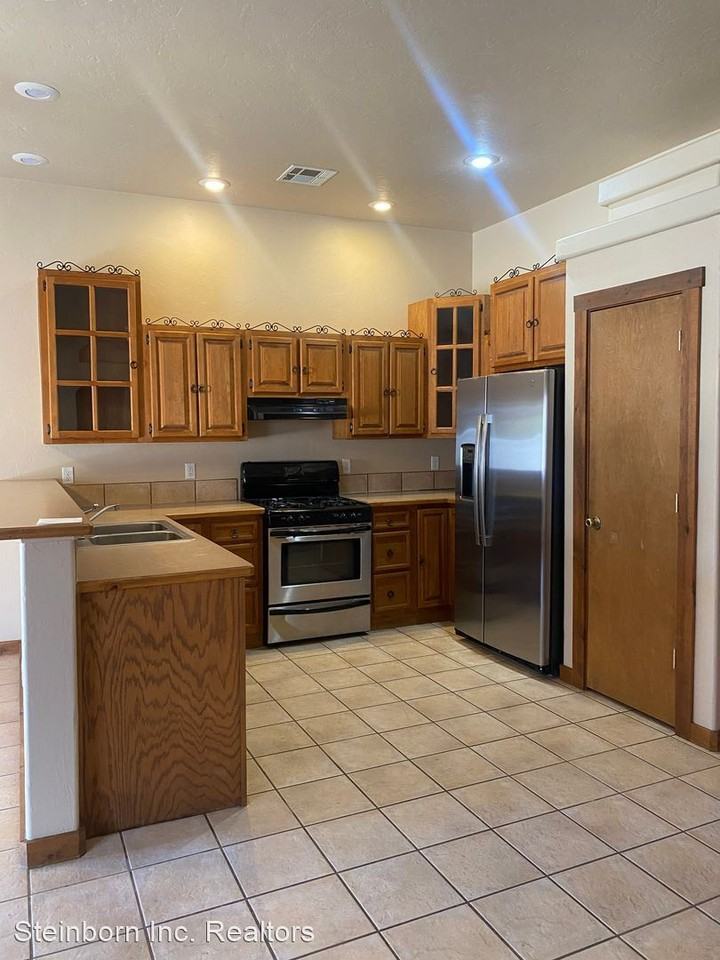 5071 Calle Verde - Photo 3 of 13