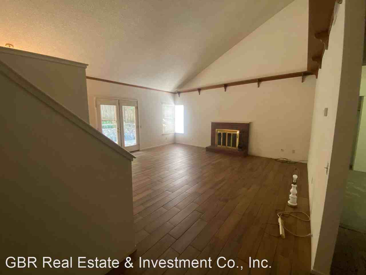 24 Coyle Creek Cir - Photo 2 of 21