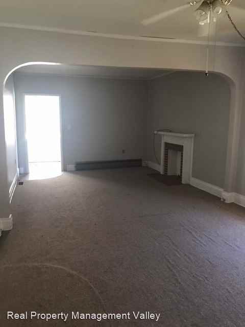 60 Riverside Dr - Photo 3 of 12