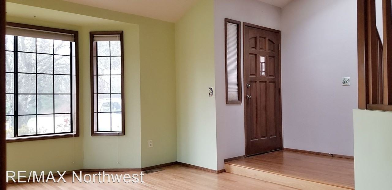 1534 Arab Dr Se - Photo 2 of 33