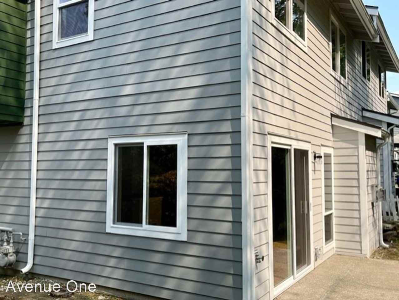 23111 15th Ave Se - Photo 3 of 17