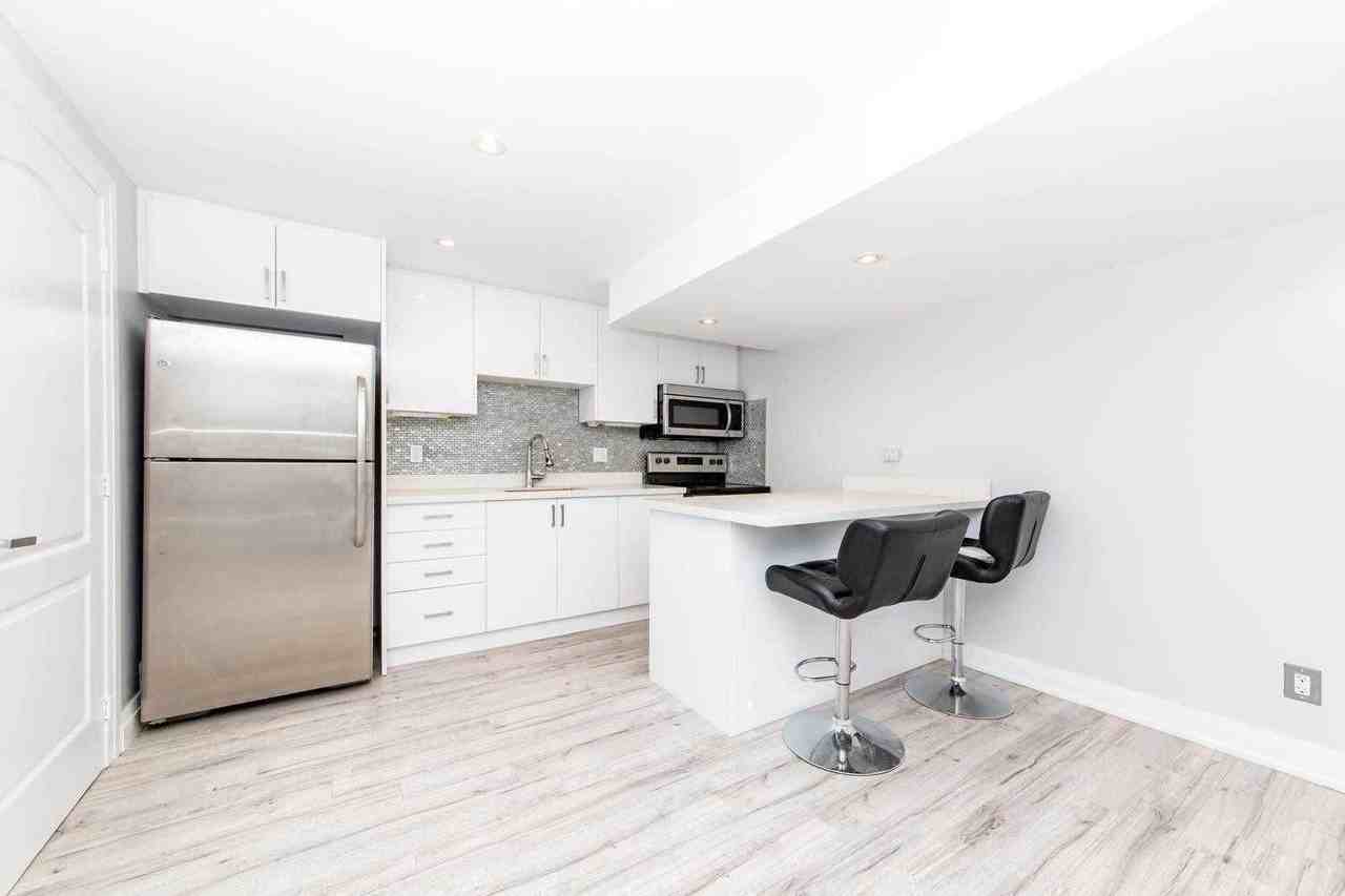 14 Styles Crescent - Photo 2 of 7