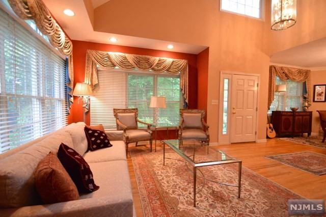 154 Greenway - Photo 2 of 21