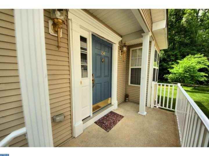 154 Fountayne Ln - Photo 2 of 25