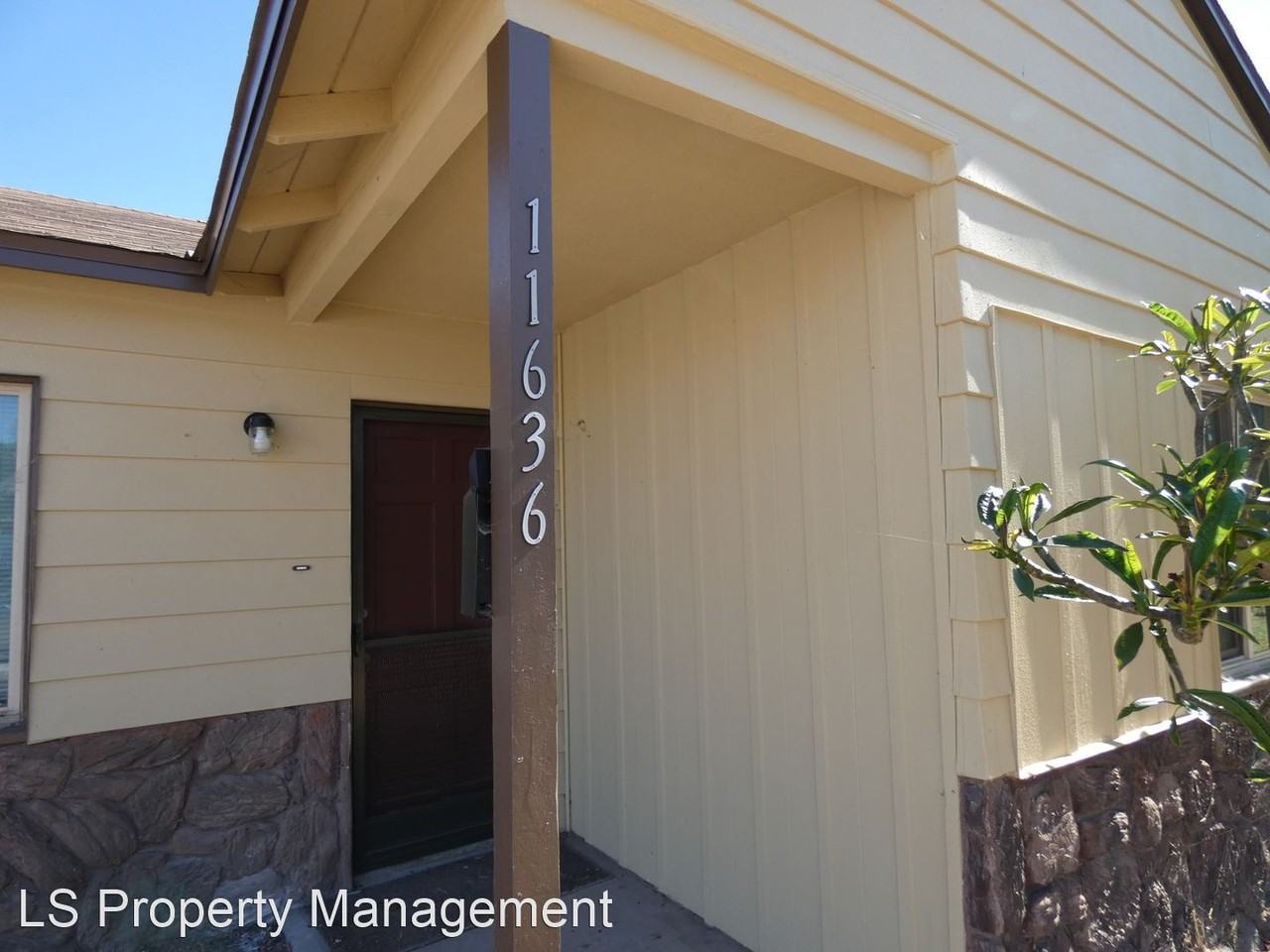 11636 Gem St - Photo 2 of 14