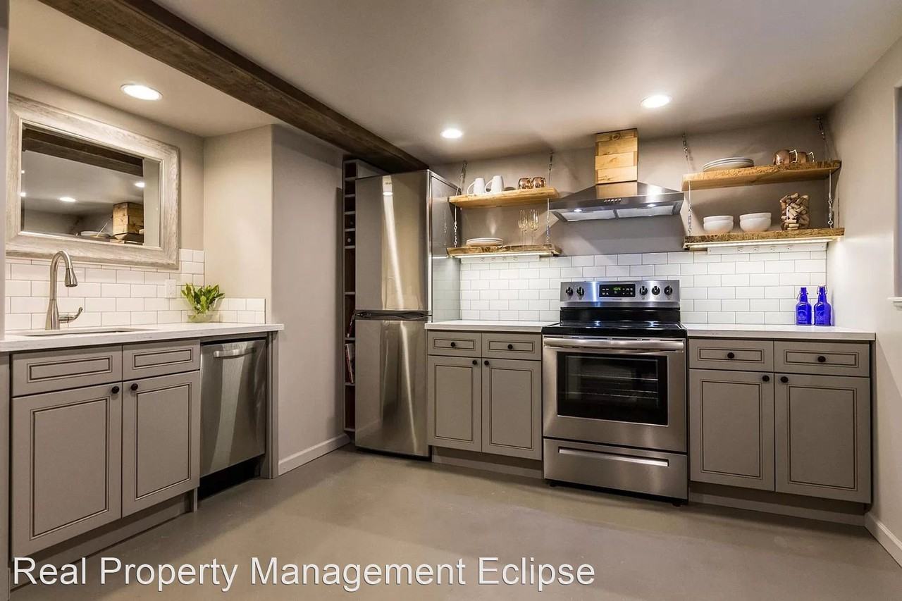 19311 100th Ave NE - Photo 3 of 18