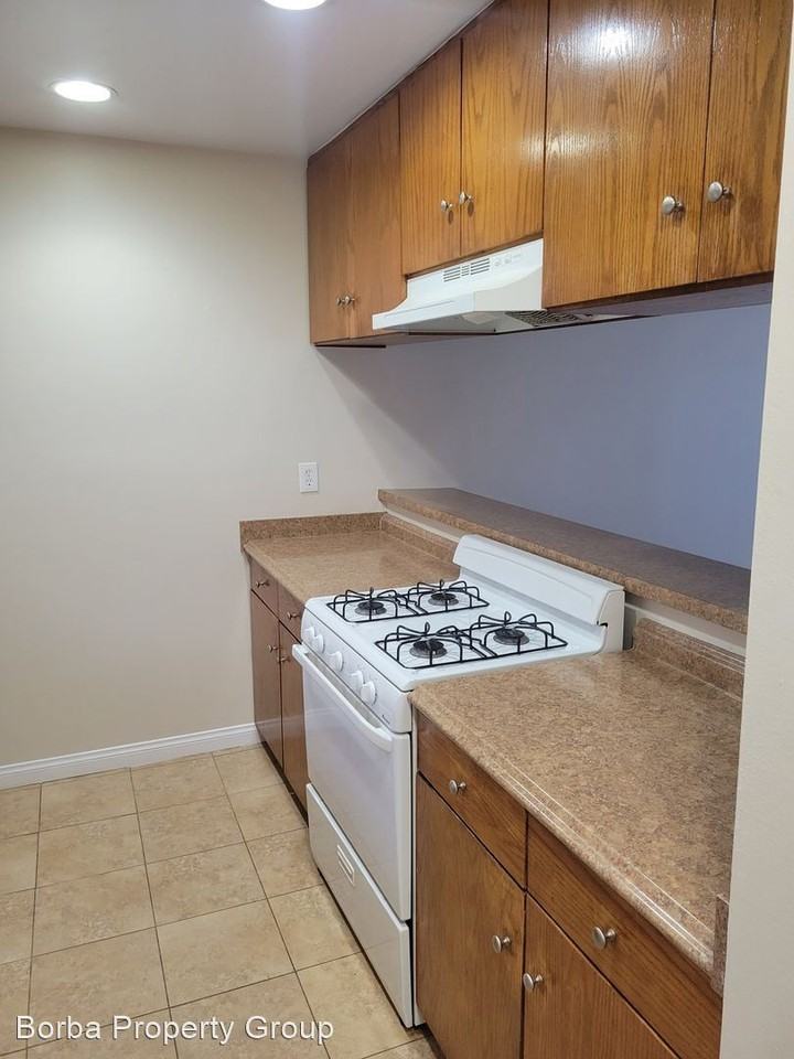 2022 E. 7th St. - Photo 3 of 15