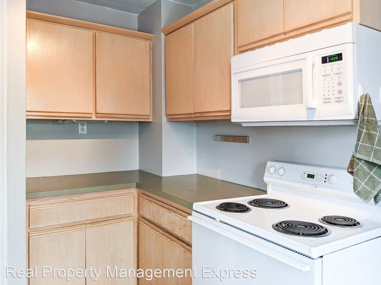 2007 S Spring Ave - Photo 3 of 16