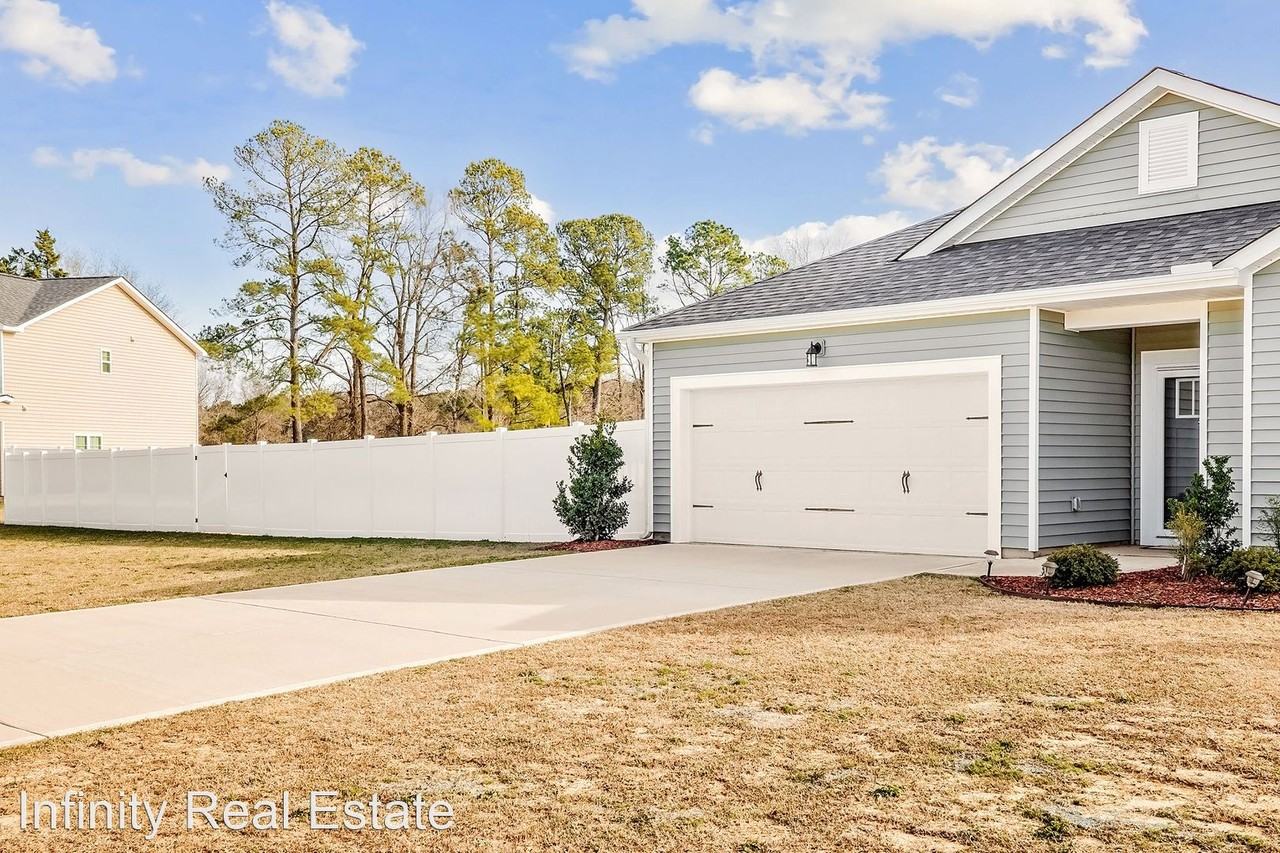 130 Tyson Carriage Ln - Photo 2 of 34