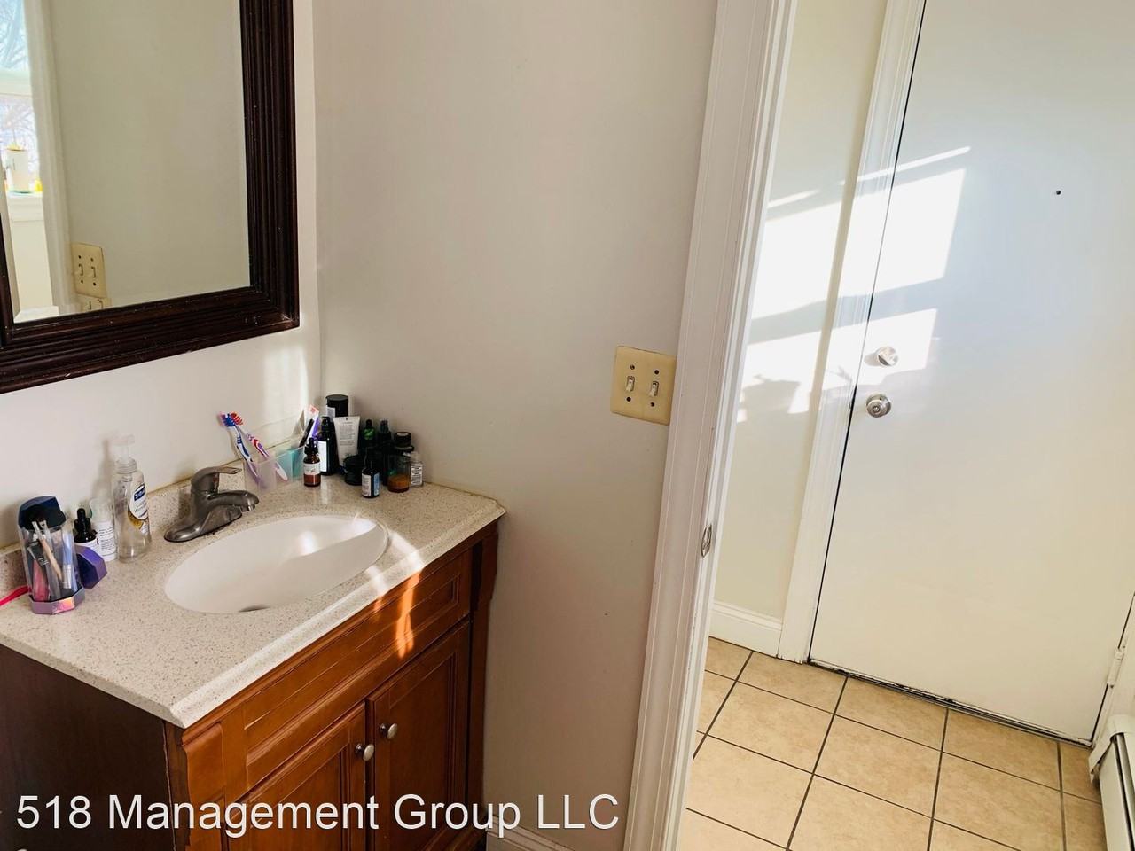 52 Bassett St - Photo 3 of 12