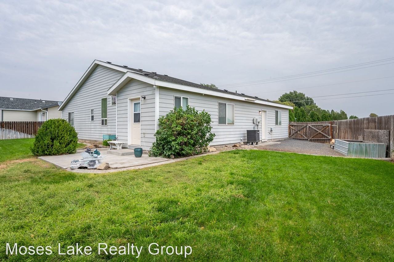 4126 W Peninsula Dr - Photo 3 of 40