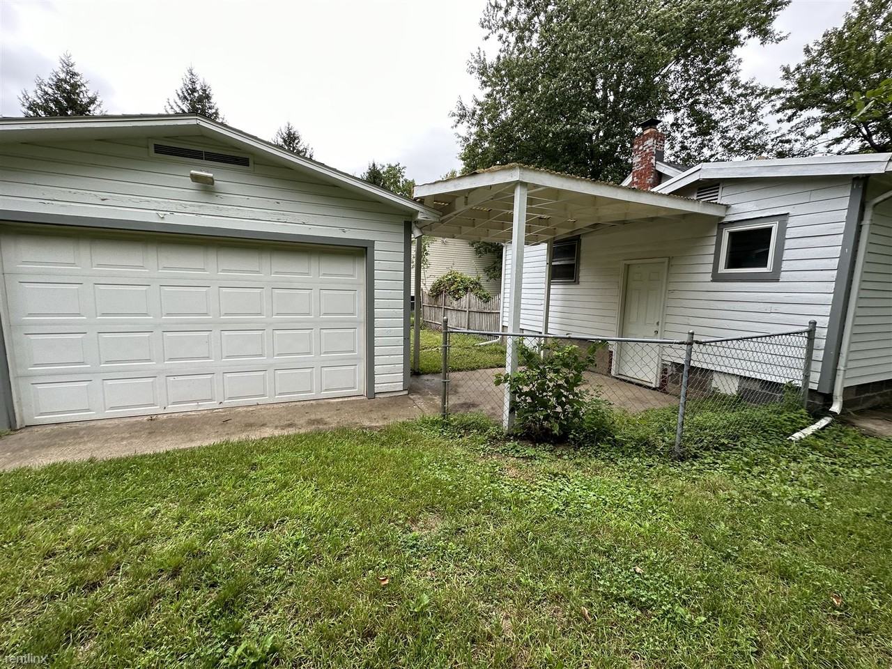 227 E Main St - Photo 2 of 16