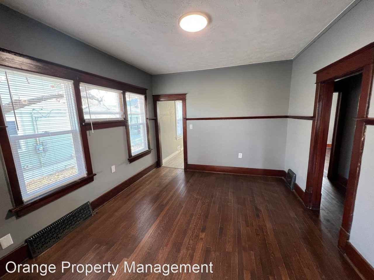 1316 S 24th St - Photo 3 of 17