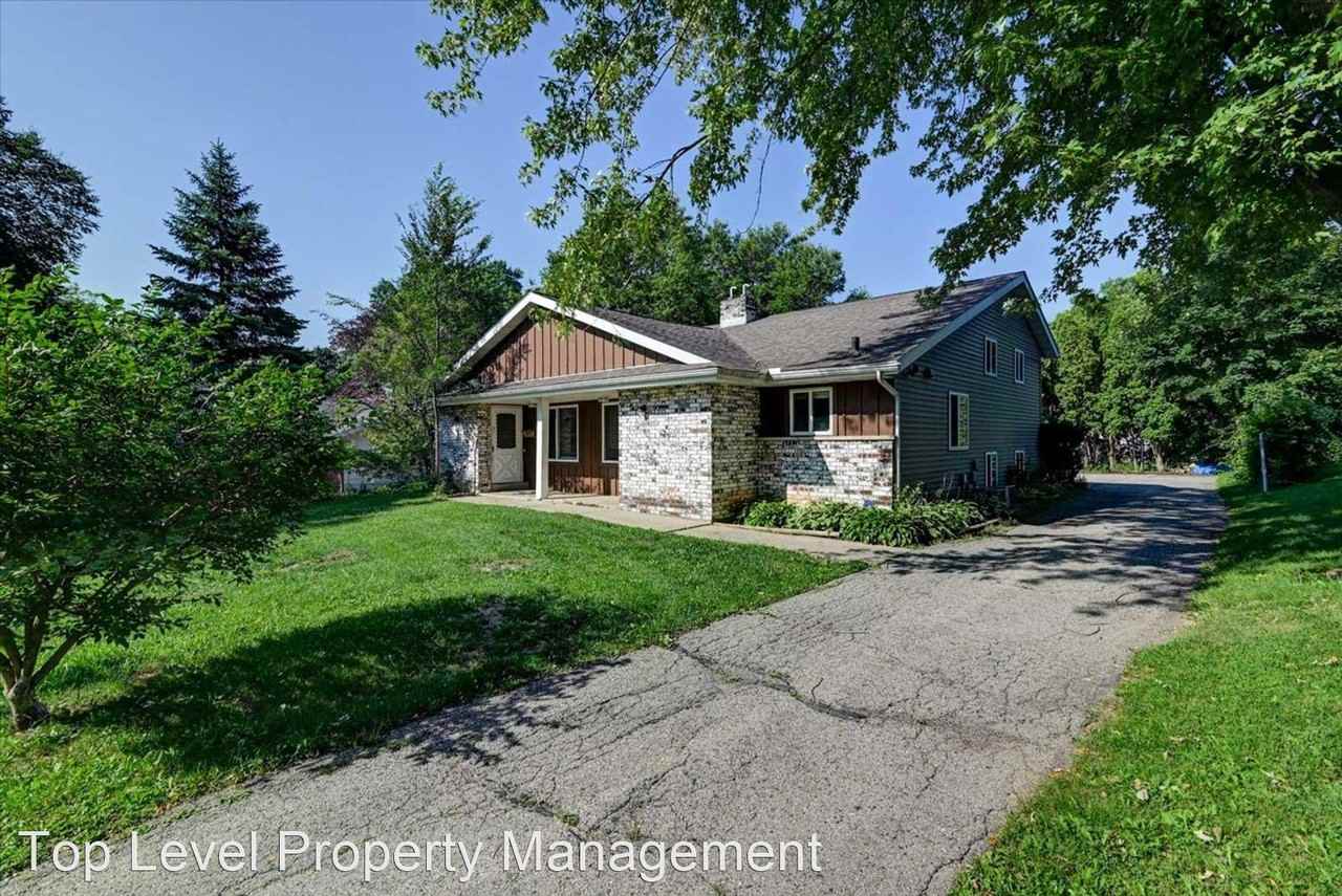 1408 Prairie Rd - Photo 2 of 22