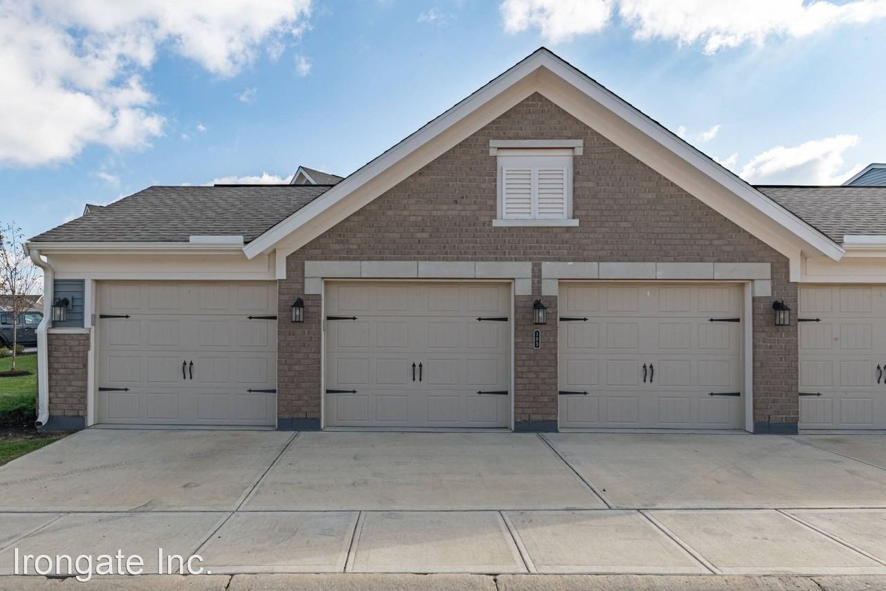 135 Old Pond Rd - Photo 3 of 16