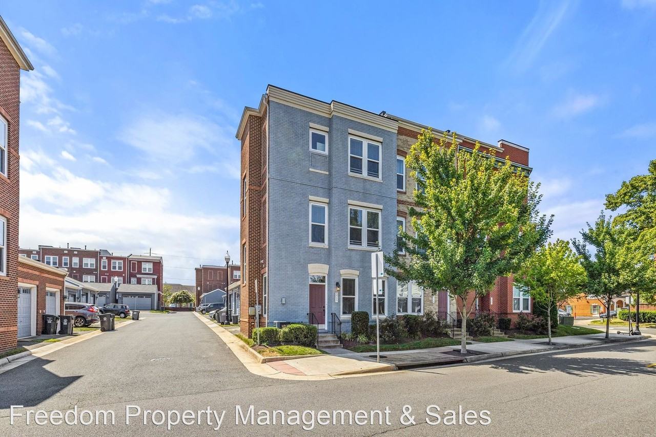 8957 Quarry Rd - Photo 2 of 46