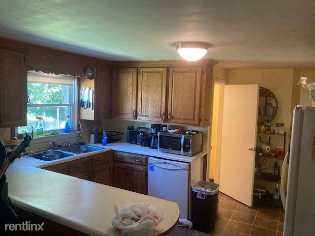 37 Castle St - Photo 3 of 7