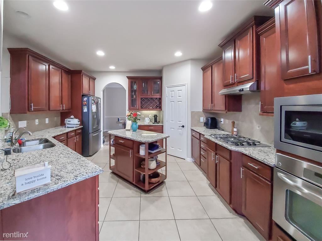 26227 Salt Creek Ln - Photo 3 of 12