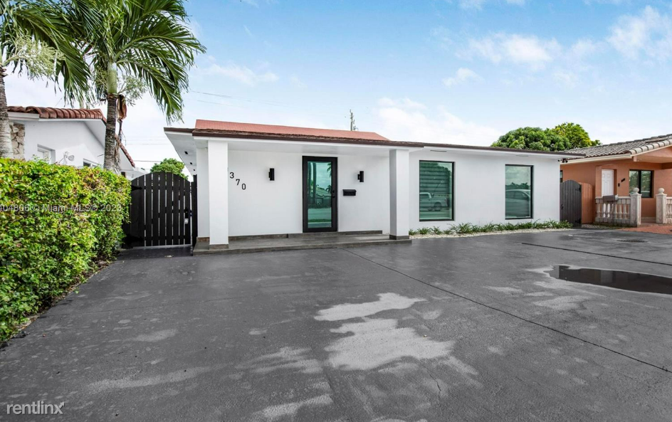 10370 Sw 24th St - Photo 3 of 20
