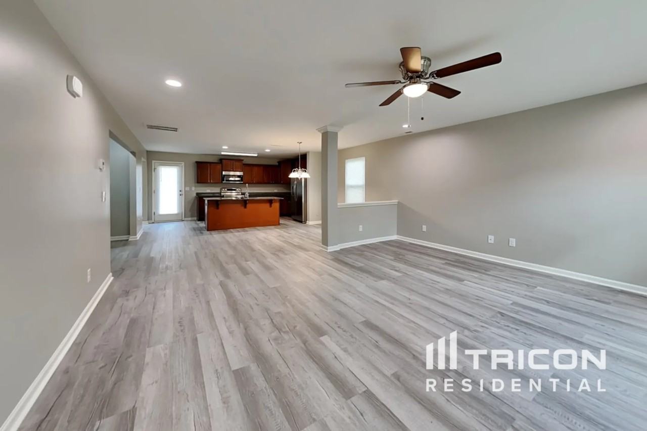 1553 Brett Shane Ct - Photo 3 of 16
