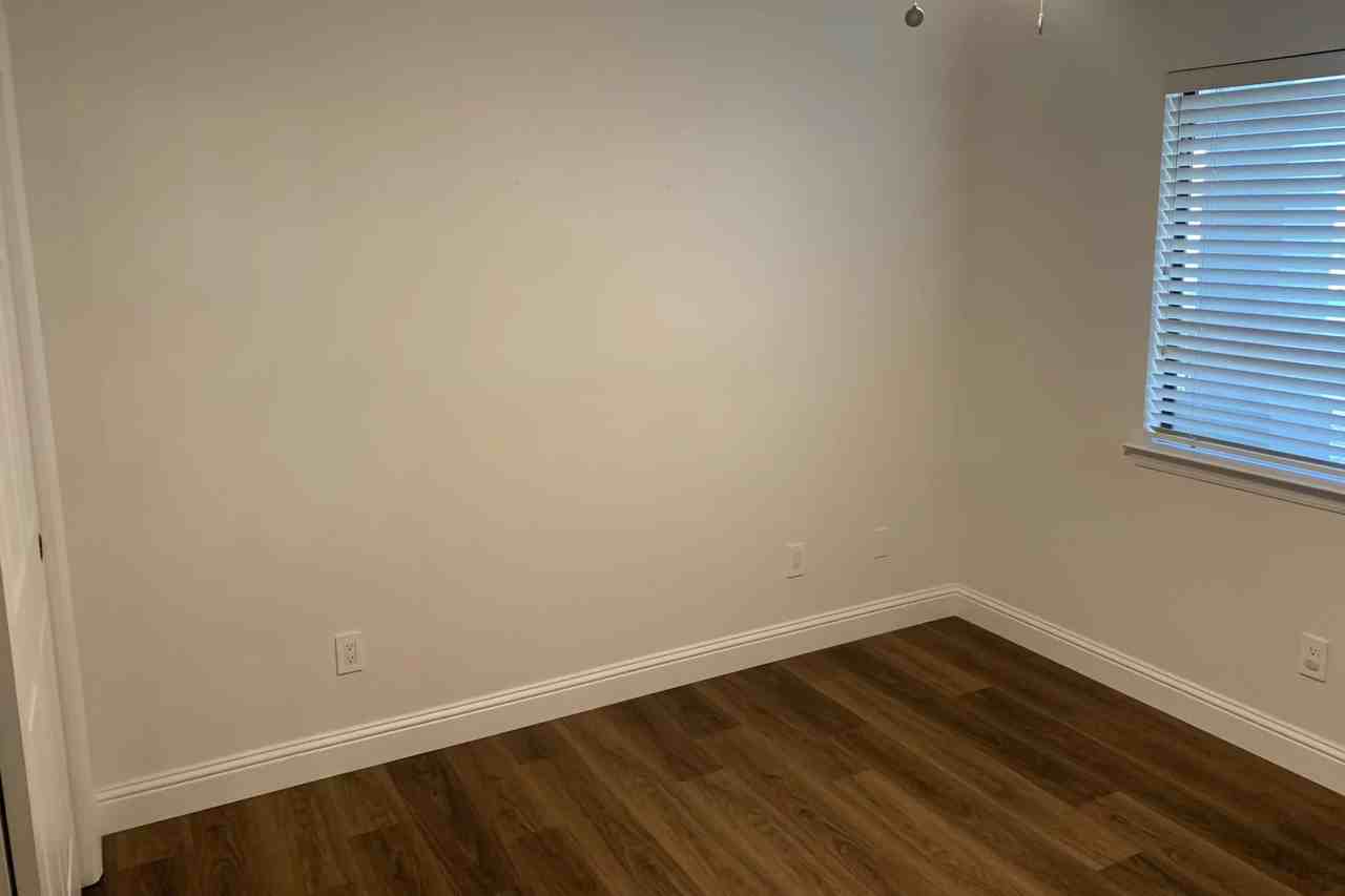 640 January St - Photo 2 of 50