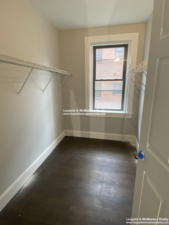 102 Longwood Ave #2 - Photo 3 of 15